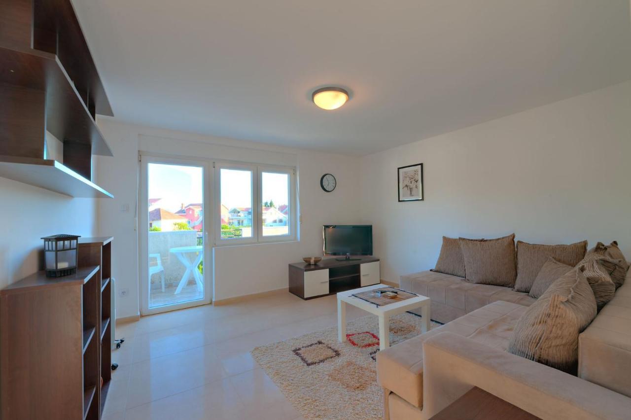 Apartments Pean Тиват Экстерьер фото