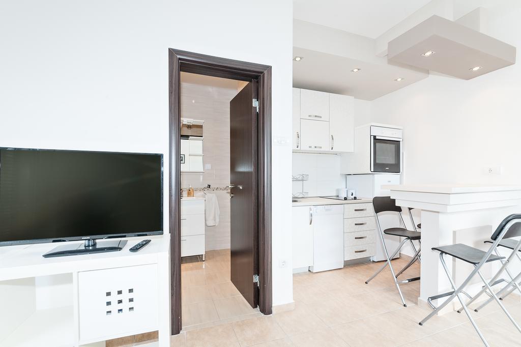 Apartments Pean Тиват Номер фото