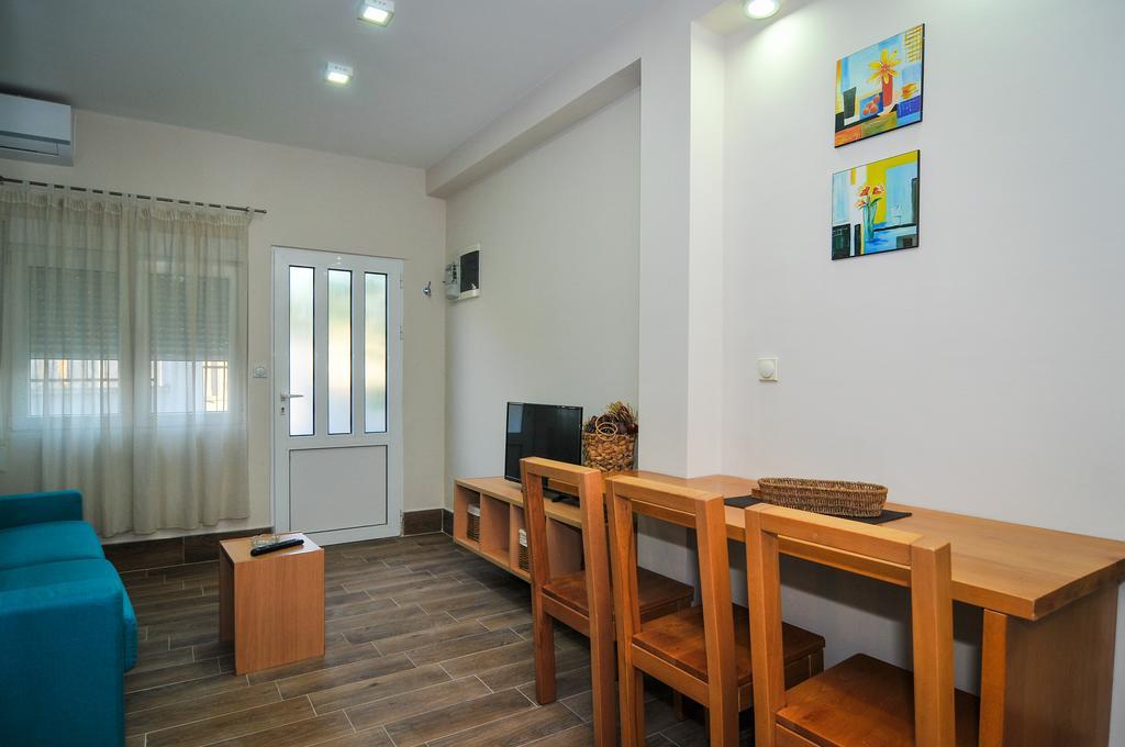 Apartments Pean Тиват Экстерьер фото