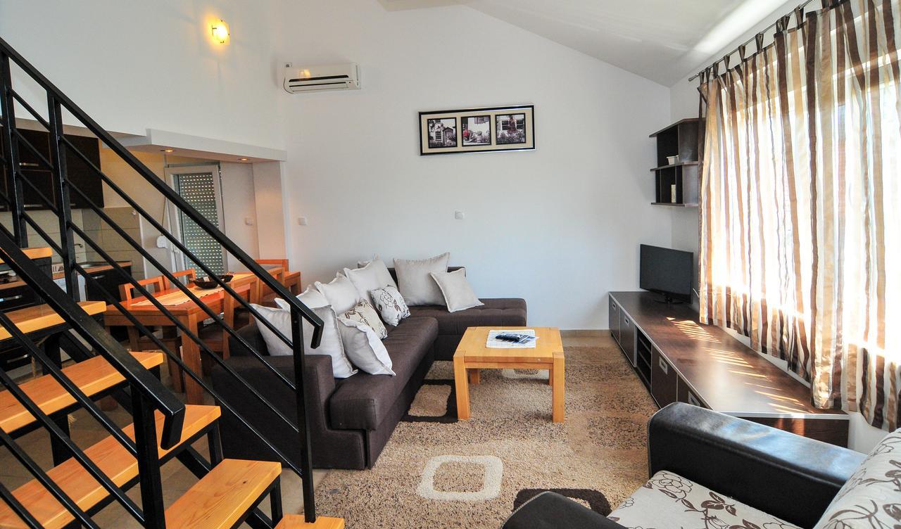 Apartments Pean Тиват Экстерьер фото