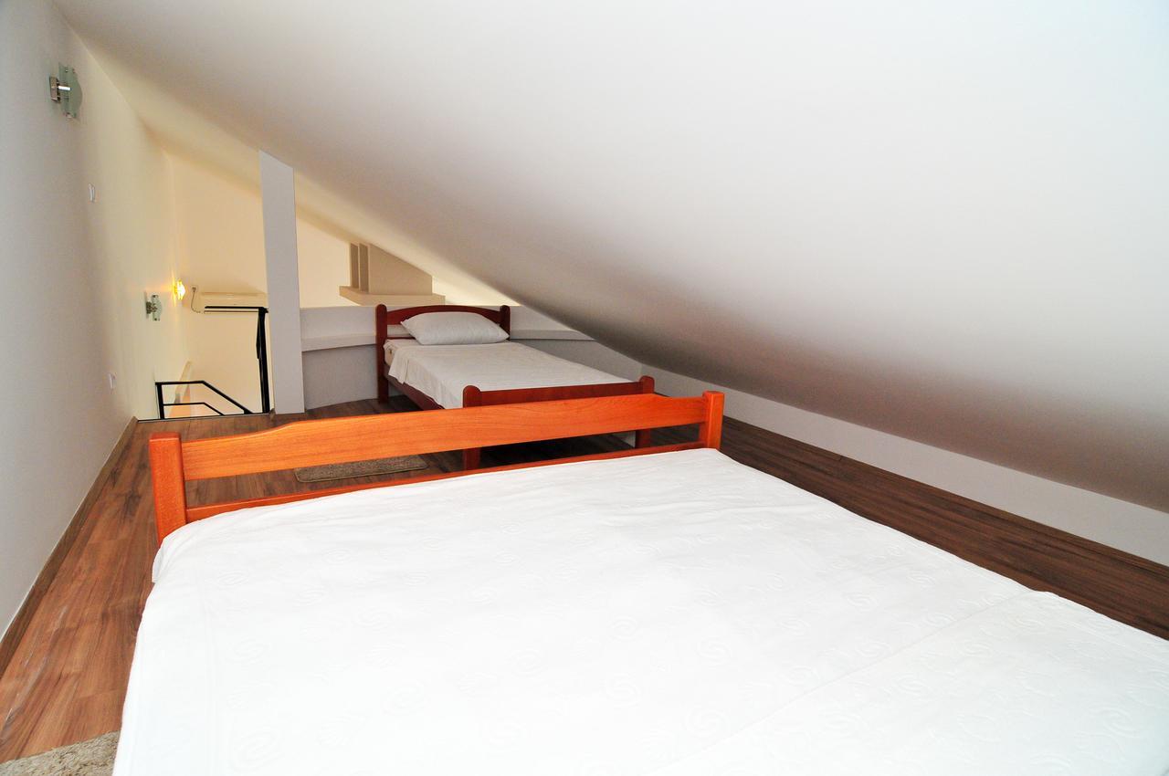 Apartments Pean Тиват Экстерьер фото
