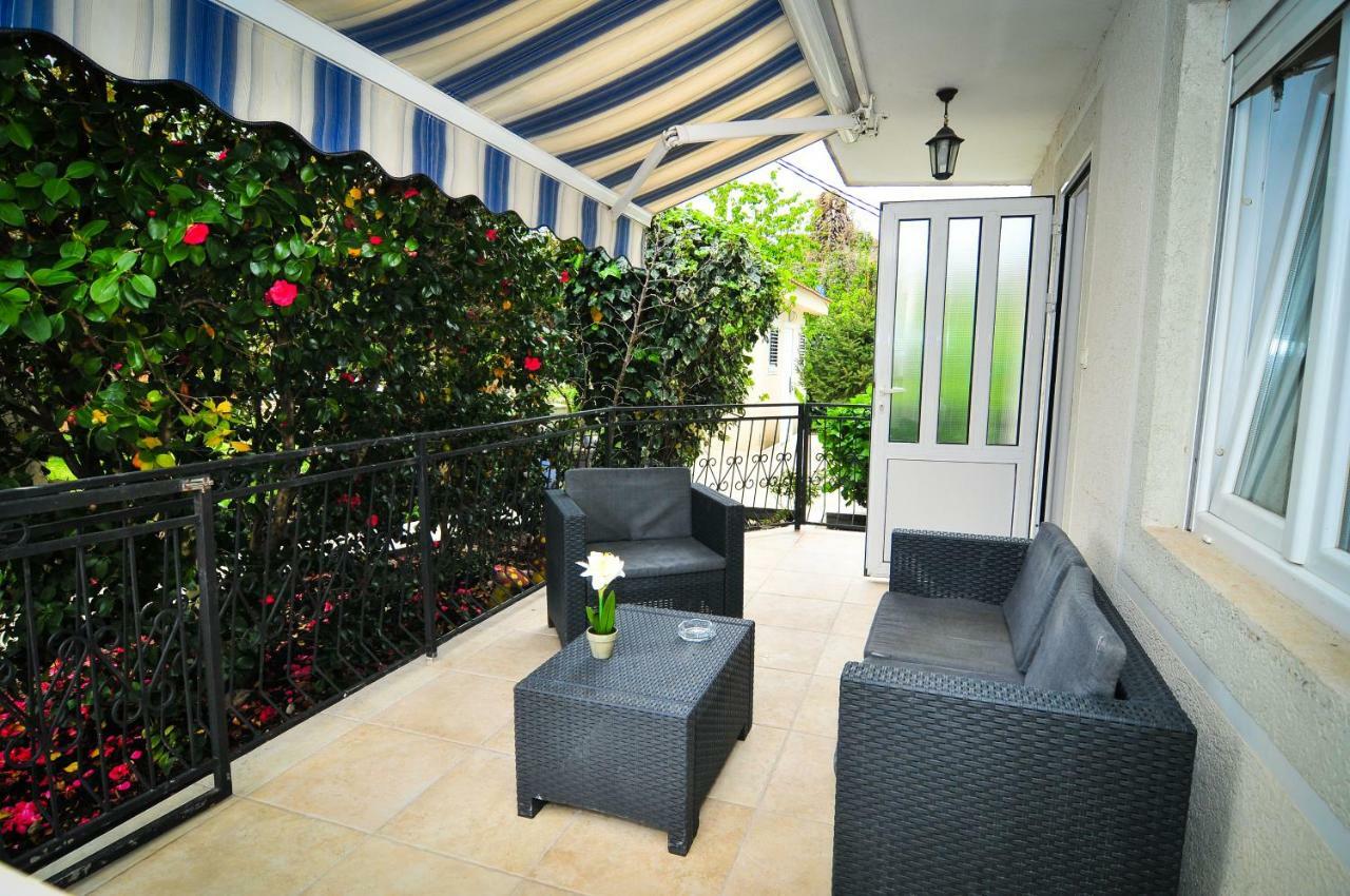 Apartments Pean Тиват Экстерьер фото