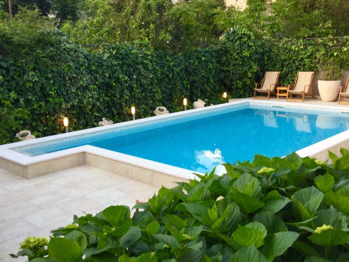 Apartments Pean Тиват Экстерьер фото
